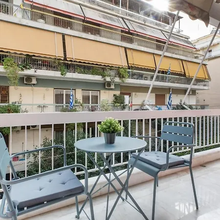 Apartment Cozyopolis - Timeless 3-br Escape In