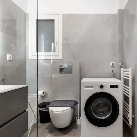 Cozyopolis - Timeless 3-br Escape In Athens